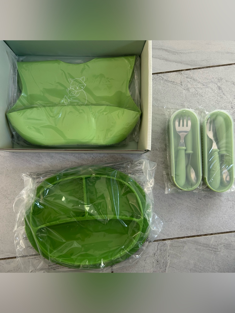 NWT nontoxic B Nu full feeding set for baby